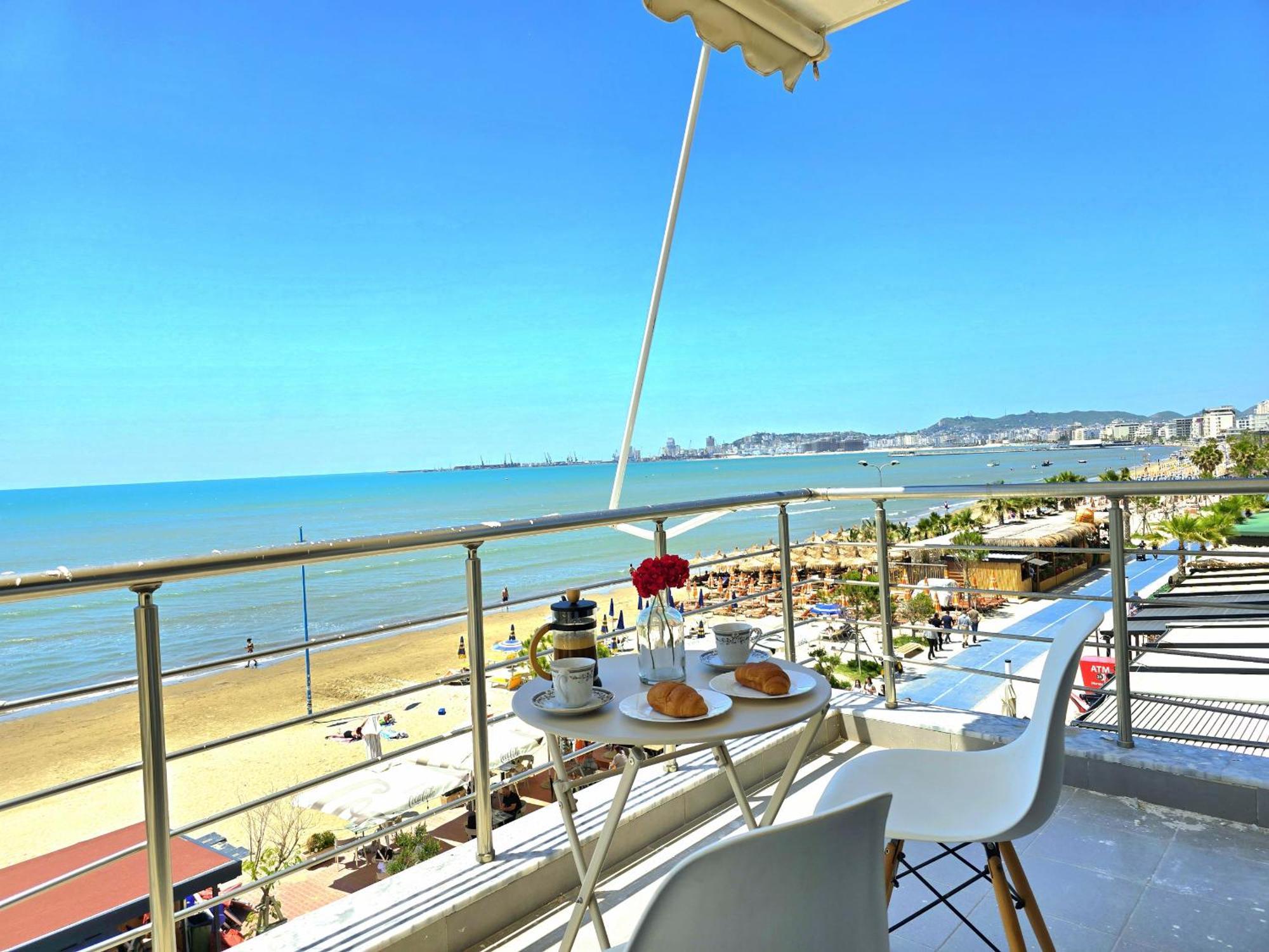 Sea View Apartments In Durres Exterior photo