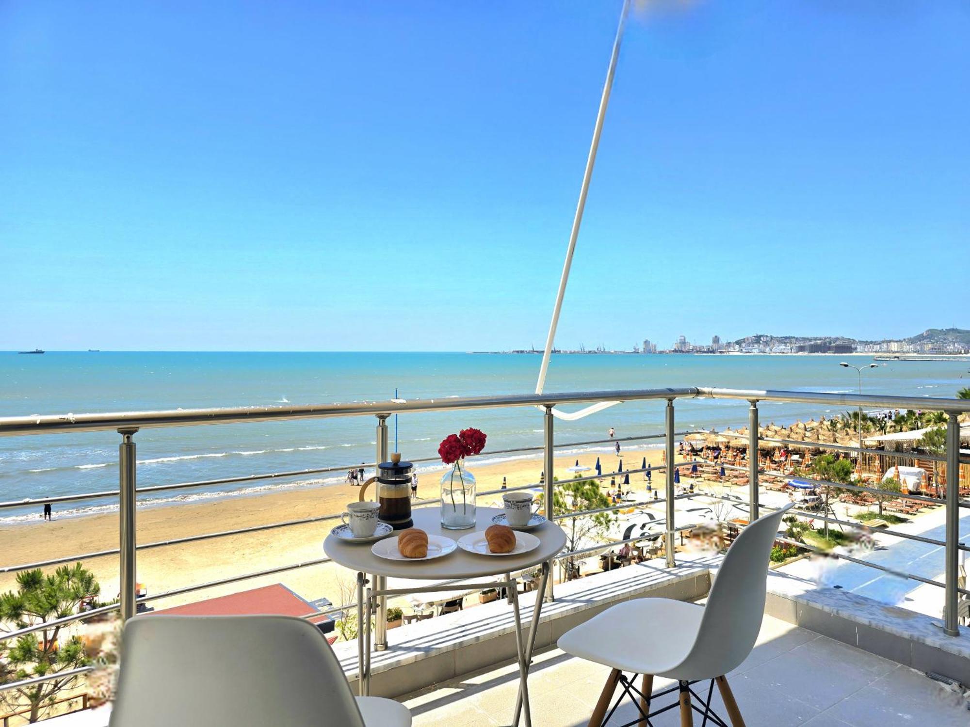 Sea View Apartments In Durres Exterior photo